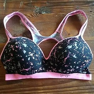 Jessica Simpson 36C sports bra